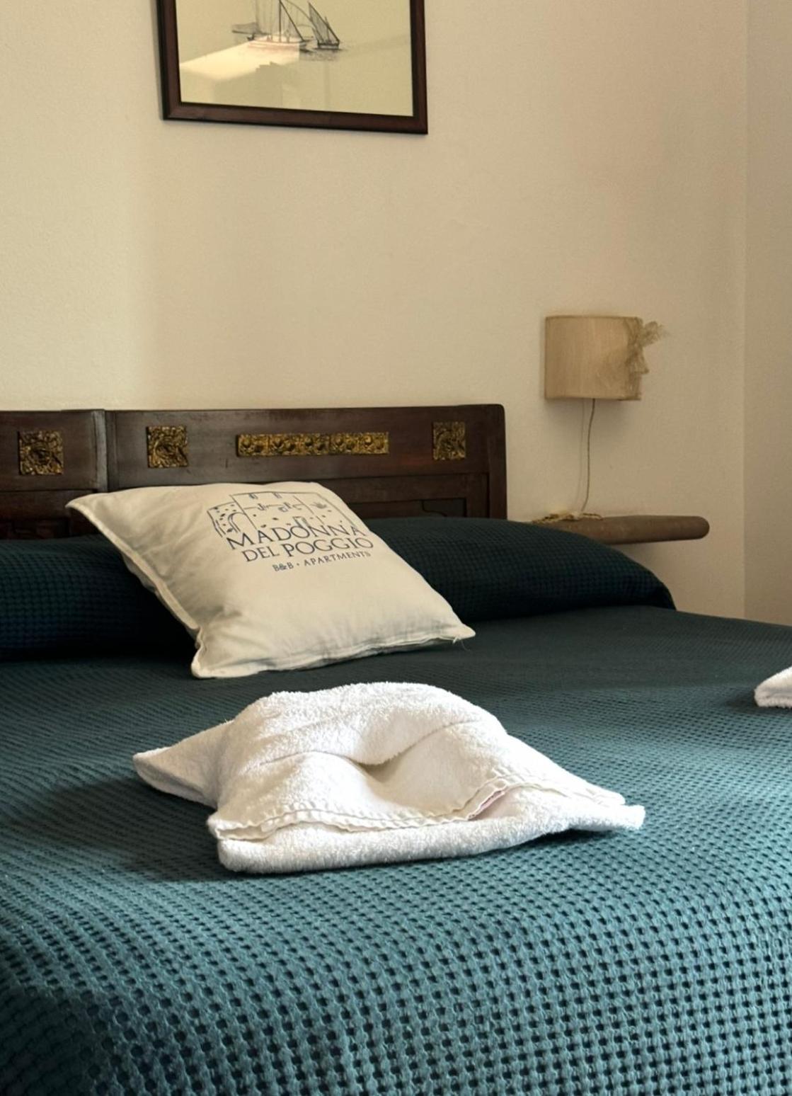 Aparthotel Madonna Del Poggio Cav à Scarlino Extérieur photo